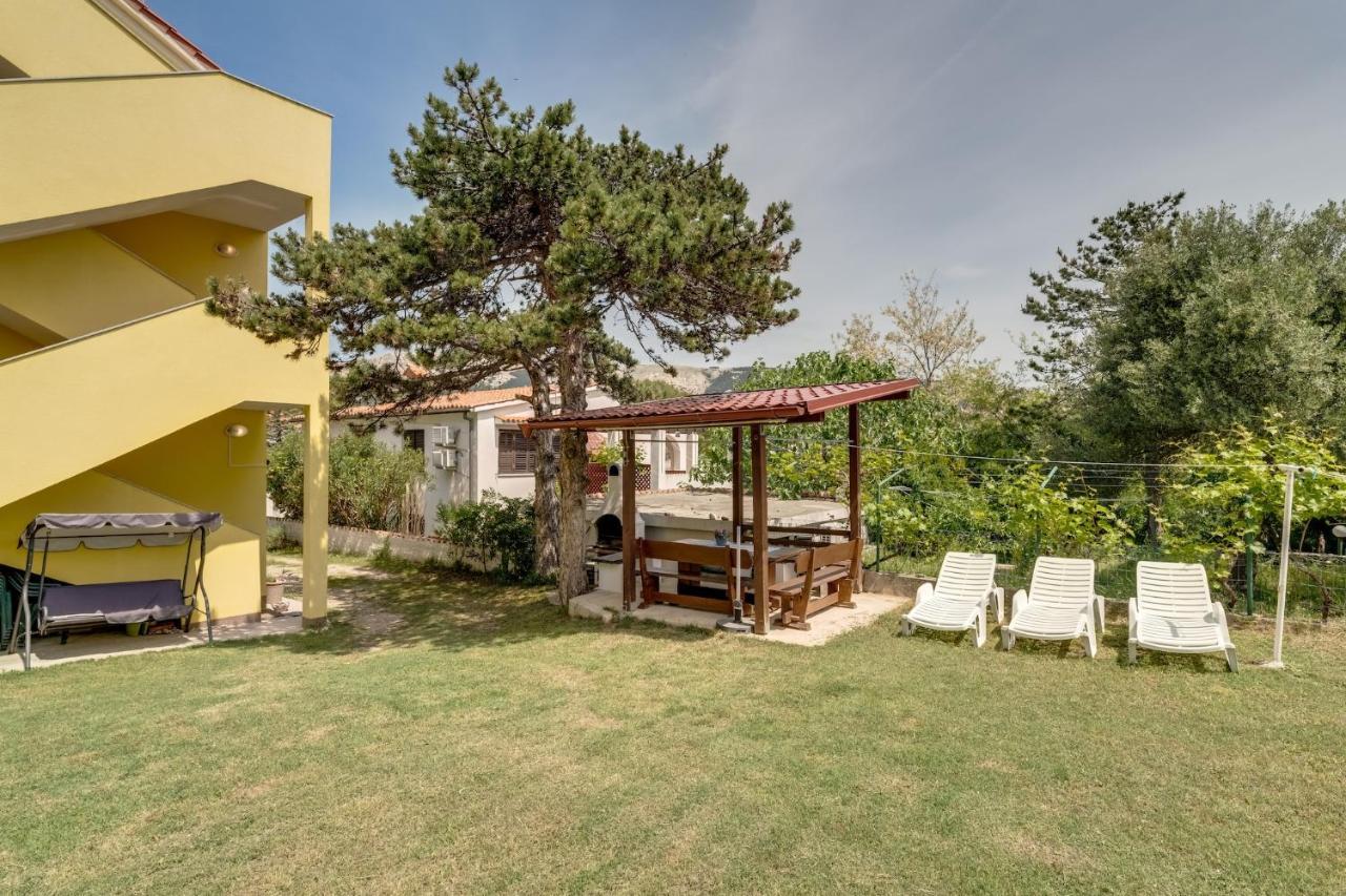Apartments With A Parking Space Baska, Krk - 13907 Baška Exterior foto